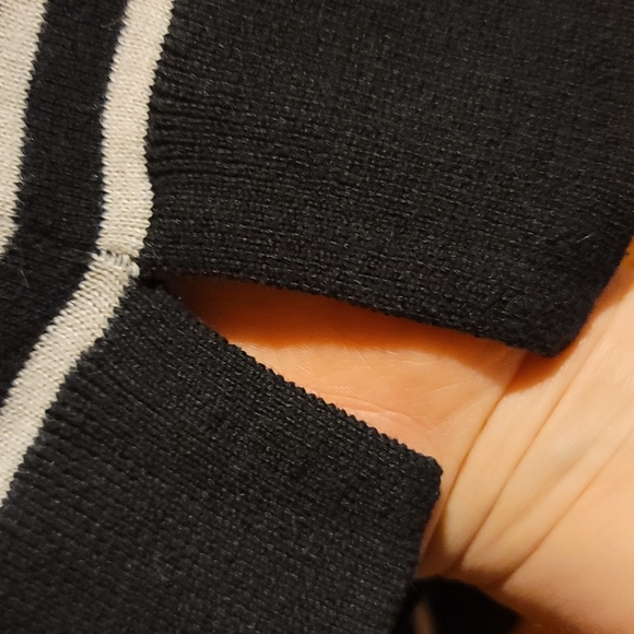 A.n.a. Sweater - Picture 4 of 4